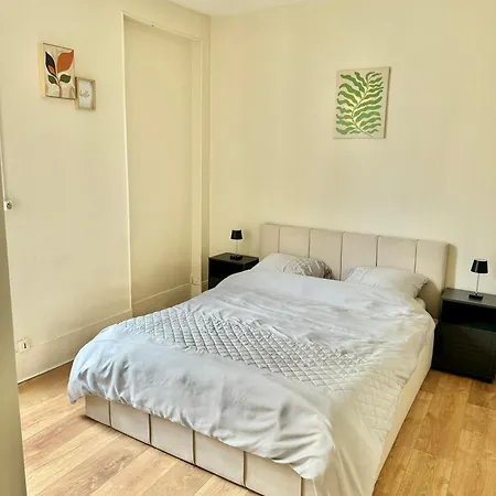 Apartamento Le Toit De Montmartre París Exterior foto